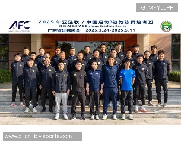 非足球专业人士能否成功担任足球教练的探讨与分析